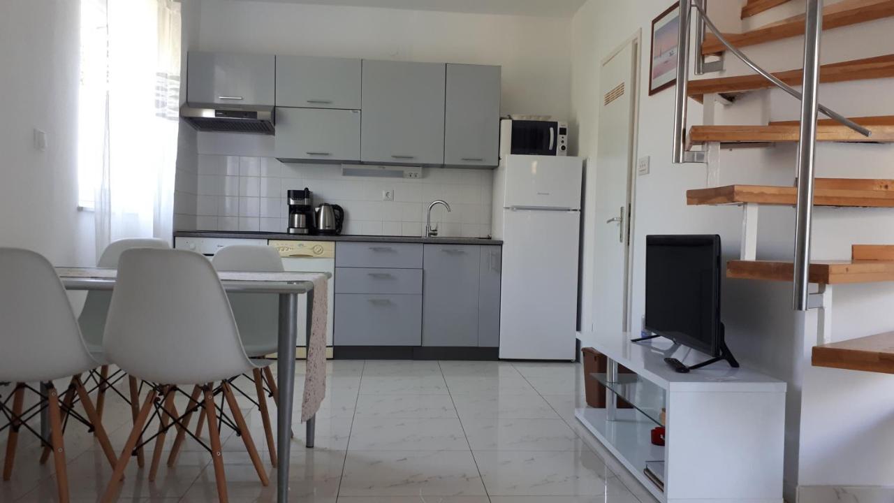 Apartment Pejnovic มาลินสกา ภายนอก รูปภาพ